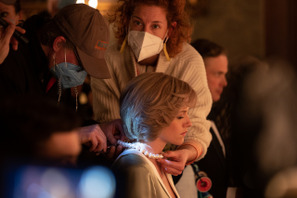 カメラの裏のクリステン・スチュワートを激写『スペンサー ダイアナの決意』メイキング写真 画像