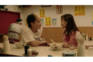 鈴木伸之“遼平”、これまでにない笑顔に「眩しすぎて溶ける」「笑顔に心掴まれる」などの声上がる…「自転車屋さんの高橋くん」3話 画像