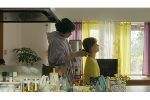 坂口健太郎＆市川実日子、“恋人たちの朝のルーティーン”がSNSで大反響『サイド バイ サイド 隣にいる人』 画像