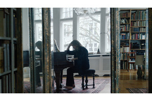 ケイト・ブランシェット、複雑な内面を台詞なしで表現『TAR／ター』冒頭4分映像解禁 画像