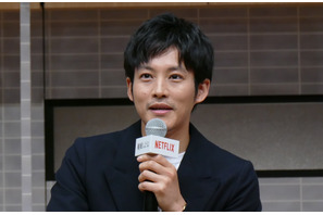 松坂桃李「最近、子どもが生まれて」　Netflix「離婚しようよ」配信記念イベントで“家族愛”披露 画像