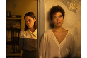 不穏な世界観を表現する衣装へのこだわり『クライムズ・オブ・ザ・フューチャー』場面写真＆コメント 画像