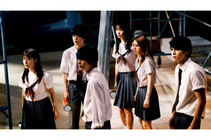 橋本環奈、ノースタントで挑む本格アクション『カラダ探し』メイキング映像 画像