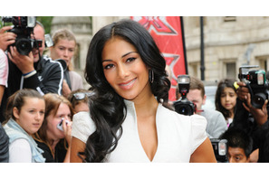 ニコール・シャージンガー、自分の体に自信が持てず過食症に陥った過去を告白 画像