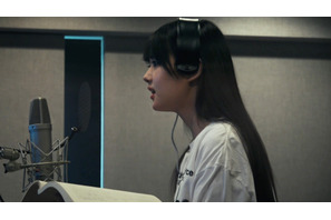 原菜乃華＆松村北斗、アフレコの様子公開『すずめの戸締まり』映像特典 画像