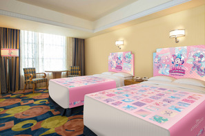【ディズニー】ミニーのポップでキュートな客室がやって来る！アンバサダーホテル「ミニーのファンダーランド」スペシャルルーム 画像
