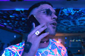 「ブッ飛んでる映画」『モナ・リザ アンド ザ ブラッドムーン』“謎のDJ”エド・スクラインが語る 画像