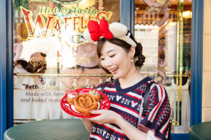 【ディズニー】ホリデー期間の注目フードを食べ歩き！スペシャルイベント「ディズニー・クリスマス」 画像