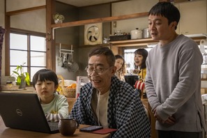 自宅に戻ってきた木梨憲武“雅彦”の後悔とは…「春になったら」第10話 画像