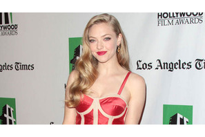 アマンダ・セイフライド、豊満な胸をしていた19歳の頃に戻りたい!? 画像