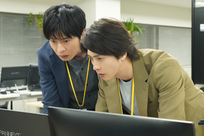 田中圭がサプライズ登場！山下智久の幼なじみ役「ブルーモーメント」 画像