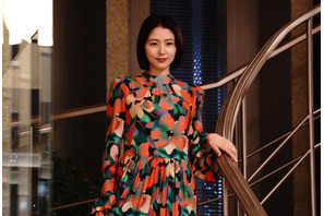 長澤まさみ、ミステリアスに微笑む『スオミの話をしよう』喜怒哀楽カット公開 画像