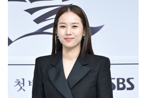 『七日の王妃』イ・ドンゴンの“元妻”女優チョ・ユニ、急な告白にスタジオも困惑「年下男性と…」 画像