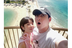18歳年下の日本人女性と結婚した俳優シム・ヒョンタク、“遅めの新婚旅行”でハワイを満喫！【PHOTO】 画像