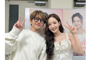 来日した女優パク・ミニョン、Nissyと並んで“ピース”。日本ファンミの舞台裏を公開【PHOTO】 画像