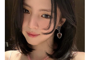 女優ハン・ソヒ、清楚なお姫様ビジュアルで迎えた31歳の誕生日「一生幸せでいて」【PHOTO】 画像