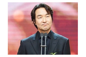 [2024 MBC演技大賞] ハン・ソッキュ、30年ぶりの初大賞受賞 画像