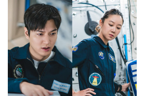 Netflix配信『星がウワサするから』の“無重力ロマンス”が面白い！徐々に近づく主人公カップルの関係に要注目！ 画像