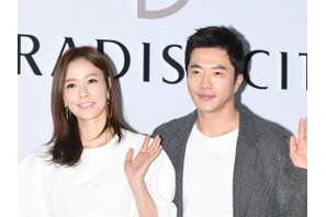 「妻は美しくないときがない」俳優クォン・サンウ、“結婚17年目”の女優ソン・テヨンにメロメロ！ 画像