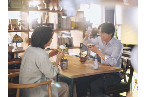 松たか子＆松村北斗、おちゃめなハプニング満載『ファーストキス　1ST KISS』メイキング映像 画像