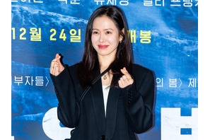 揺るぎない情熱と努力……ソン・イェジンが若手女優から慕われる理由に納得 画像