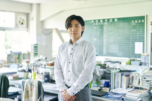 京本大我、謎の教師役で原菜乃華主演『見える子ちゃん』に出演 画像