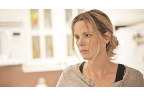 美人が台無し…ケイト・ベッキンセールの“フルボッコ”映像が到着 画像