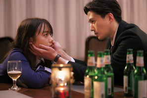 八木勇征＆齊藤京子の表情に注目「あやしいパートナー」場面写真 画像