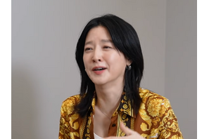 54歳の女優イ・ヨンエ、“年に3回ほど打つ”美肌の秘訣を公開「ウルセラよりも効果大」 画像