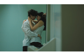 麻生久美子＆塩野瑛久のキスシーンに視聴者「脳みそが追いつきません」…「魔物」第2話 画像