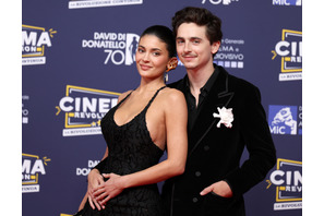 ティモシー・シャラメ、交際2年目のカイリー・ジェンナーとついにレッドカーペットデビュー 画像