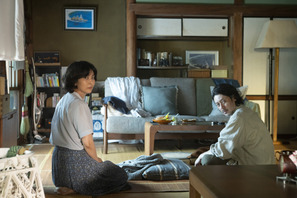 オダギリジョー＆松たか子が夫婦役『夏の砂の上』場面写真公開 画像