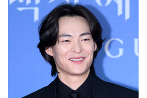 ソン・ゴニが『朝鮮弁護士カン・ハンス』で見せた感情と理性の狭間で揺れる眼差し 画像