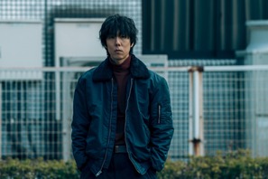 野田洋次郎、逃亡中の殺人犯役で出演「連続ドラマW 夜の道標」特報映像も 画像