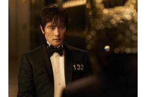 『イカゲーム』シーズン3のフロントマン役イ・ビョンホンが見せる演技の真髄 画像