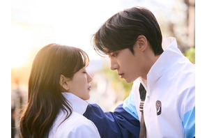 『巫女と彦星』でチョ・イヒョンとチュ・ヨンウが見せる、キス直前のシーン公開 画像