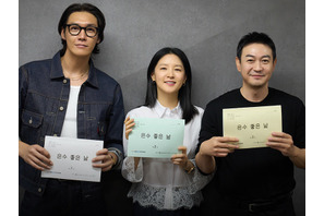 イ・ヨンエ×キム・ヨングァン共演『ウンスのいい日』、和やかムードの台本リーディング現場を公開！ 画像