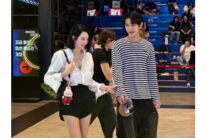 “本当に32歳差？”『シュルプ』母子役のキム・ヘス、ユン・サンヒョン、仲良く試写会に出席！【PHOTO】 画像