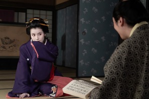 「画面に釘付け」「見惚れてしまいました」橋本愛の“芸者姿”が大反響「べらぼう」 画像