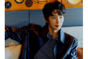 イ・ジュンギ、大阪で見せた夏の夕暮れSHOT…“エモすぎる”横顔にファン釘付け「まるで彫刻」【PHOTO】 画像