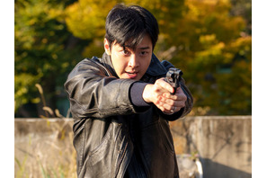 『カマキリ』で出会う新しいチャン・ドンユンの“鋭すぎる目”に心を撃ち抜かれる 画像