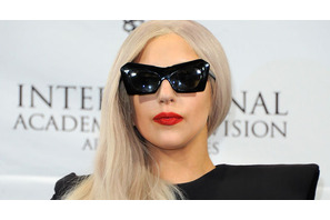 レディー・ガガ、恋人がキャメロン・ディアスに移らないようにプレゼント攻勢 画像