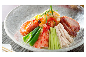 涼を感じるホテルのグルメ！開業以来親しまれる冷やし麺2種が今年も夏季限定登場 画像