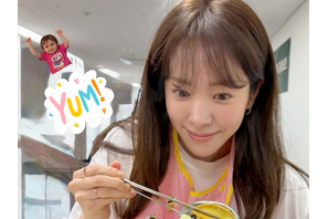 『イ・サン』女優ハン・ジミン、満腹で寝る姿も“かわいい！”共演したソン・ソックからの差し入れに大喜び【PHOTO】 画像