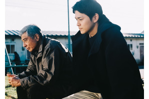 年の差を超えた12年の友情捉える…舘ひろし＆眞栄田郷敦『港のひかり』本予告映像 画像