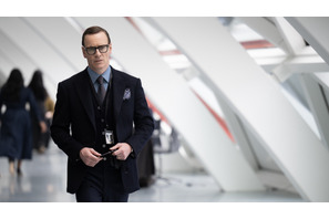 マイケル・ファスベンダーは「“静かな強さ”を」ダンヒルを着こなす『ブラックバッグ』劇中衣装展も開催 画像