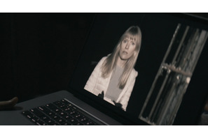 ビデオテープに行方不明の妹が…『シェルビー・オークス』恐怖滲む場面写真 画像