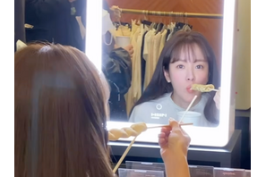 『イ・サン』女優ハン・ジミン、“おでんの季節”に喜び！もぐもぐ食べる姿も「眩しい」【PHOTO】 画像
