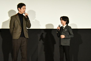 坂口健太郎「きついパートを背負ってくれた」少年時代を演じた小野桜介が“人生初”の舞台挨拶に登壇『盤上の向日葵』 画像