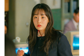 韓国ソウルの街にあふれるドヤ顔の“オ主任”。今最も熱い『テプン商事』主演キム・ミンハ 画像